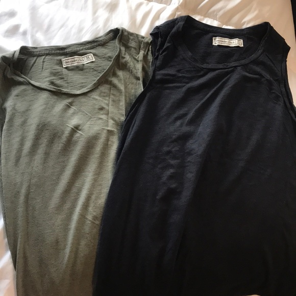 Abercrombie & Fitch Tops - Tank top bundle (2)